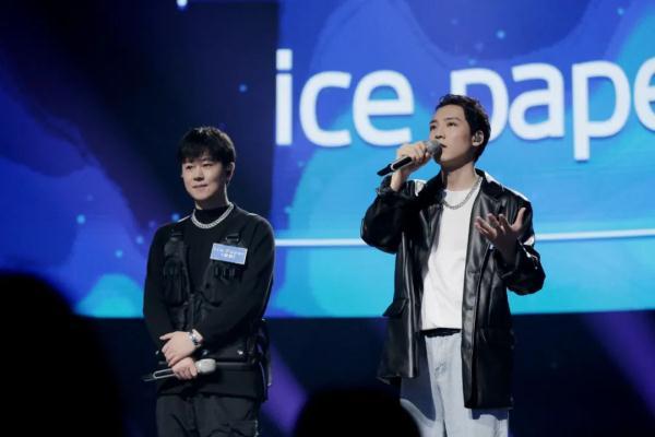 来《谁是宝藏歌手》听歌，结果慕了这段神仙感情……