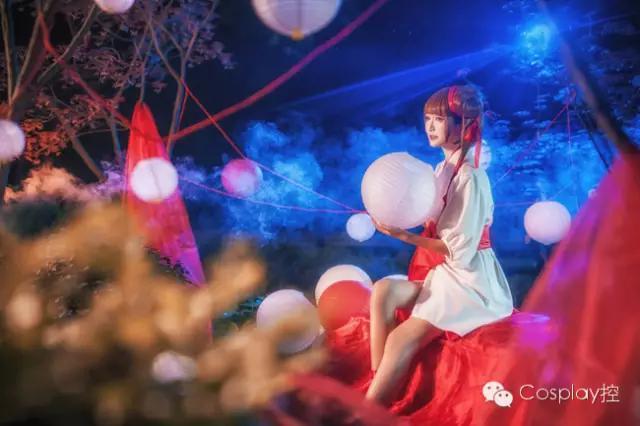 超还原的《吸血姬美夕》，造型美，背景棒，美夕仙如画！