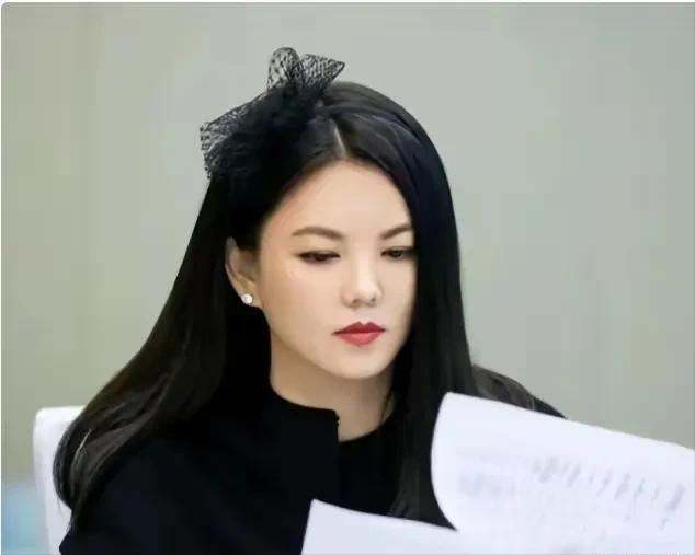 深扒李湘，才知道她为什么这么有钱，原来她的钱竟来自这些地方
