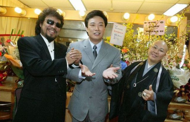 费玉清姐姐35岁当尼姑，70岁欠下四千万高利贷，俩弟弟也吃不消了