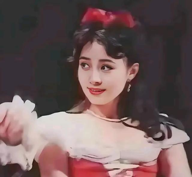 宋丹丹和第一任丈夫离婚，他说：娶过你做我的老婆，已经很幸福了