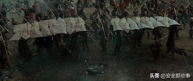 电影《罗宾汉》：英国绿林好汉反抗腐败暴君的故事