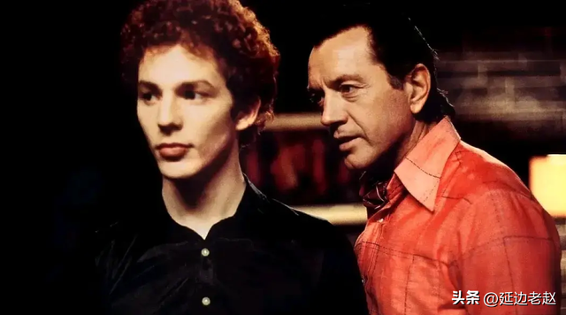 00年的法国也太敢拍了：【干柴烈火】适合晚上一个人的时候看！