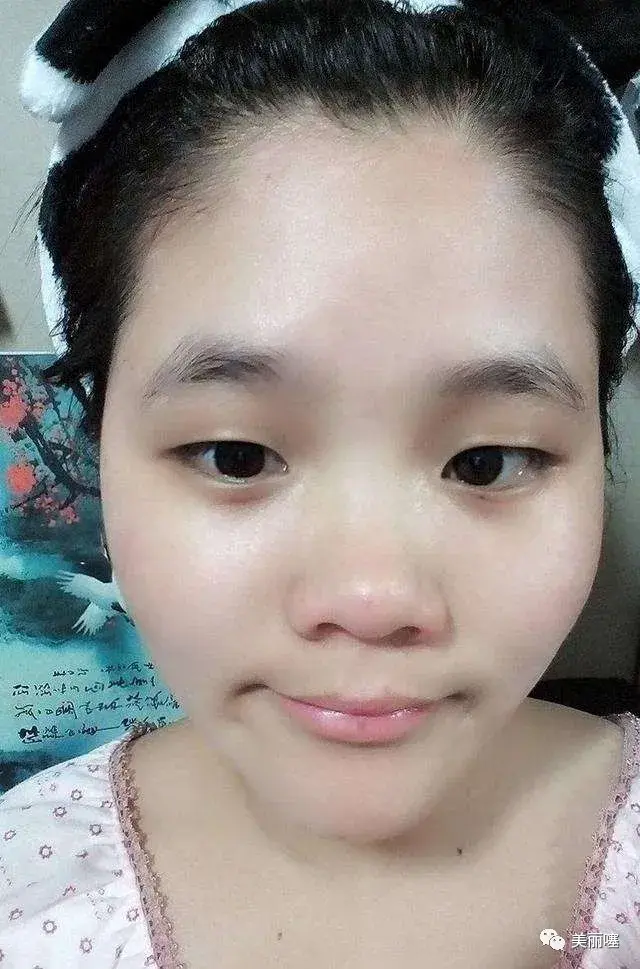 女人脸上若有3个特征,是直男眼中的“丑女”,中1个都很难补救