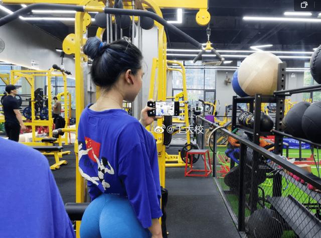 国产“比基尼冠军小姐”晒身材，网友直呼：驾驭不了…