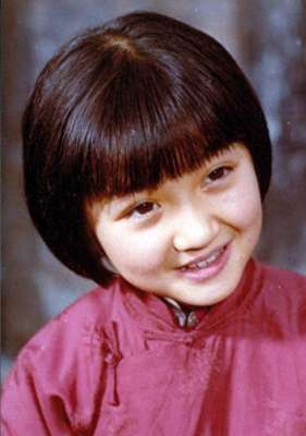 英子的扮演者(凭借《城南旧事》中“英子”一角一夜成名的沈洁为何销声匿迹了？)