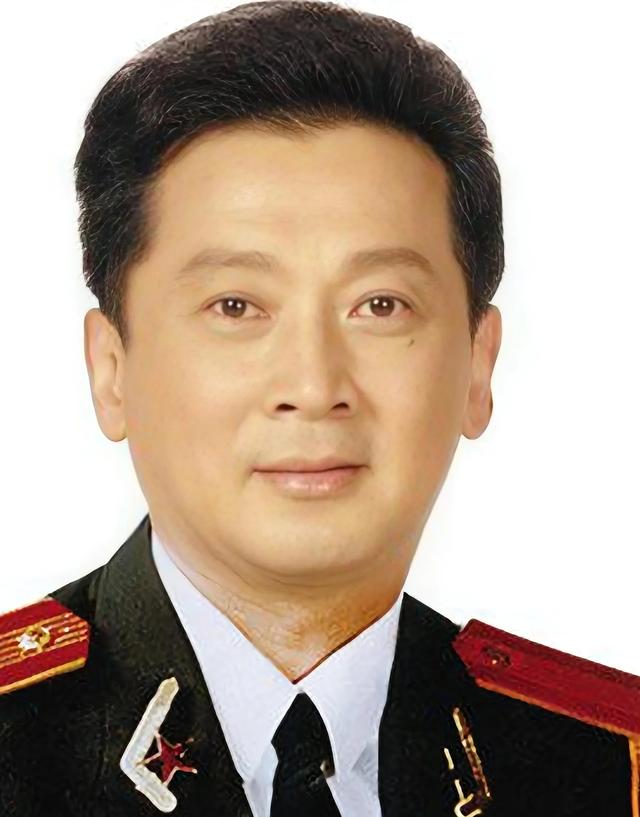 我国上世纪大陆最家喻户晓的十大男歌星