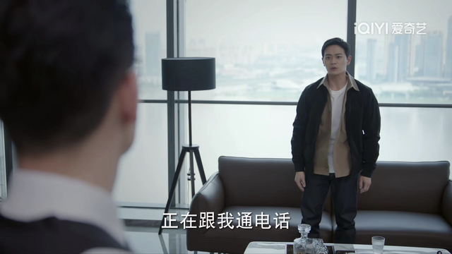 靳东新剧《底线》爆了，14集拍了四个大案，网友：这尺度必须5星