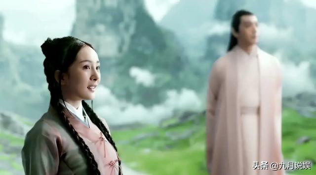 折颜也是远古上神,实力不输墨渊,为什么不亲自教白浅?原因有三