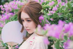 床吻小说(小说：世界上最富有的男人吻了她，她却抬手就是一巴掌)