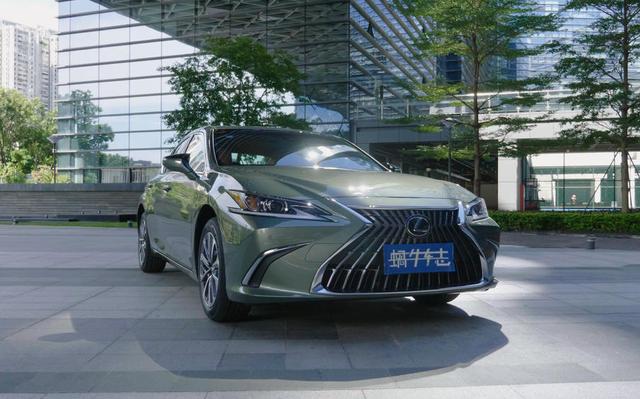 宝马新款5系来了!价格上涨两千多,但依然比雷克萨斯“厚道”?