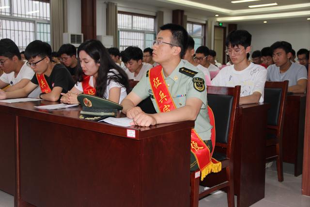 国家的优抚政策这么好，扛枪保国无上荣光，我要去当兵