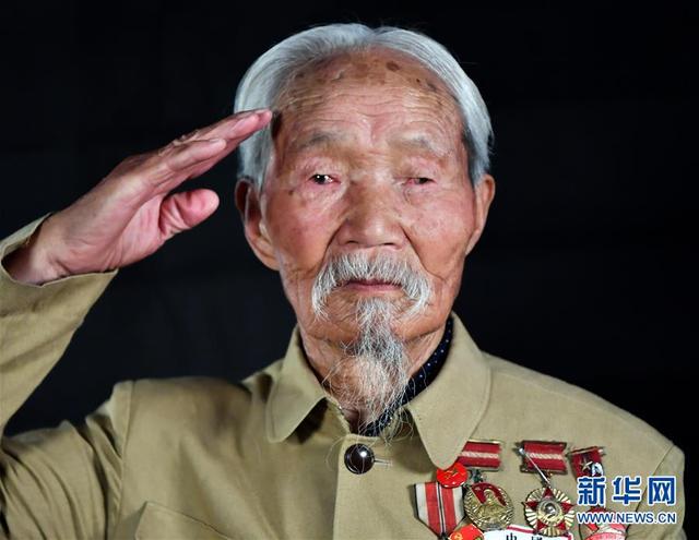致敬最可爱的人——李德义