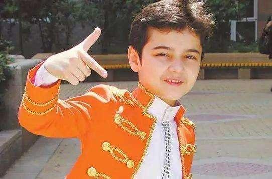 著名童星阿尔法18岁“秃顶”颜值堪忧,如今植发成功帅出新高度