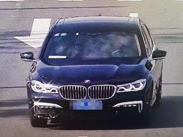 单手飙车时速超250公里，被全网通缉的宝马男，判了