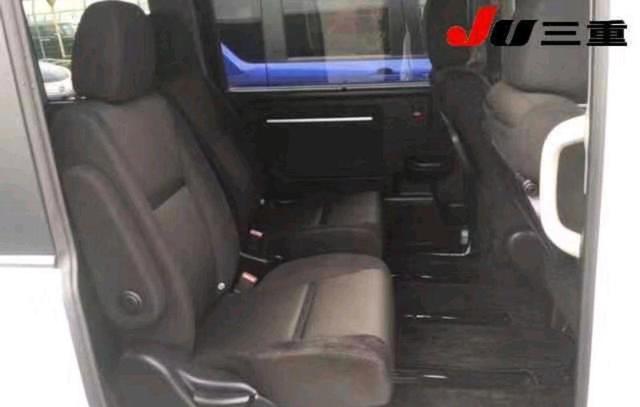 本田10万级家用MPV登场,取名STEPWGN,实用大气