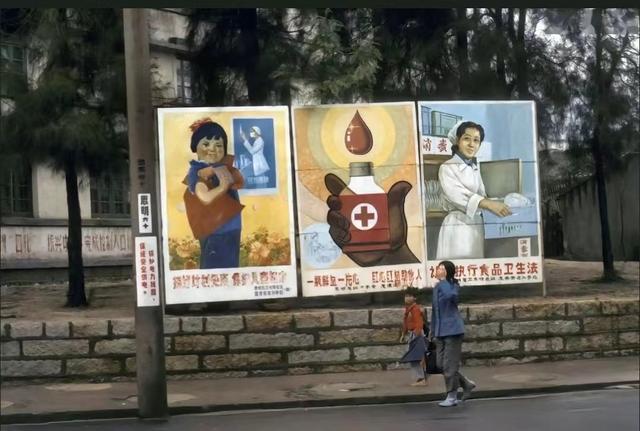 我19岁时半夜醒来身边多了个大姑娘,她骂我不正经,最终又赖上我