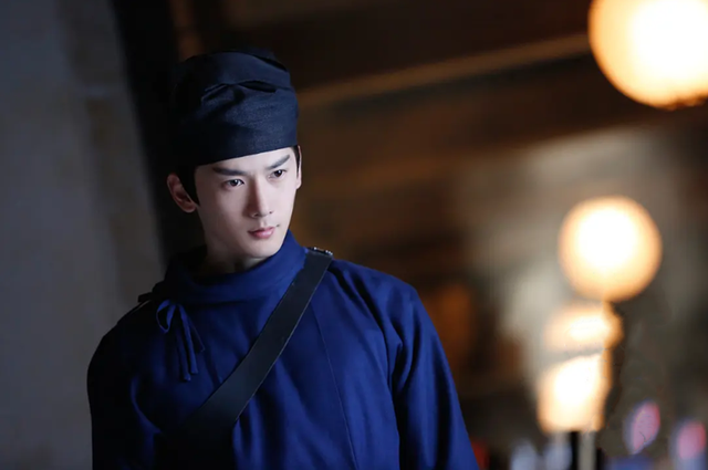 同样是喜欢上翼族，为何白浅能跟离镜在一起，子阑却只能放手？