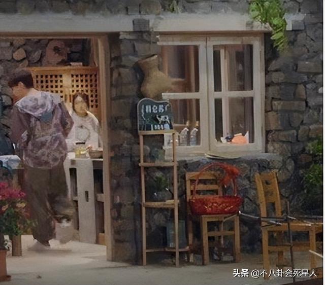 偷奸耍滑，怕苦嫌累，明星少爷们“下凡”体验生活，就是一场假局