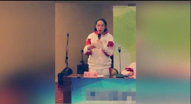 邓婕好后妈人设崩塌?养女首次在节目中公开,夫妻两人宠爱有加