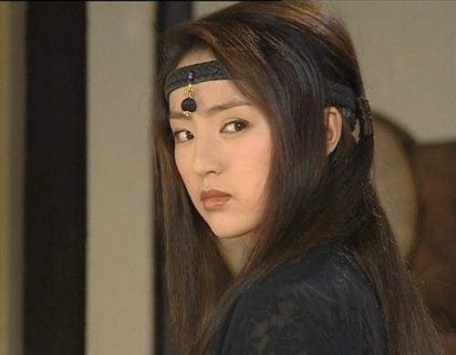 一柄雪花神剑，一颗眉心朱砂，永无结局的侠客江湖梦