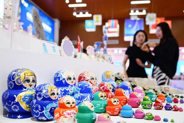 跨年特稿丨亚欧在变乱交织中谋求和平与发展