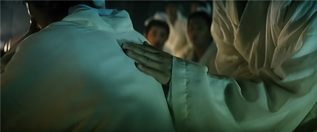 1994年，徐克拍出了最经典的《梁祝》，却有一个“穿帮”比较遗憾