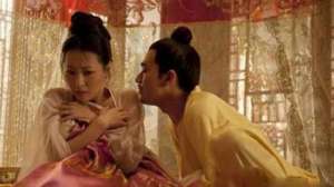 色嫂嫂(色皇帝贪图嫂嫂美色想硬上被拒　「一句话」秒让她顺从)