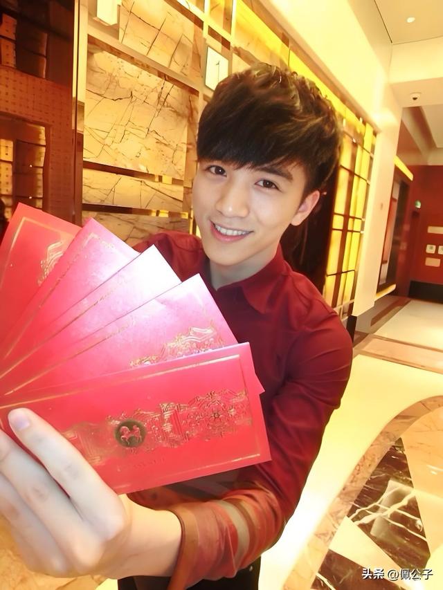 万万没想到,《非常完美》竟出了这么多网红和明星,每个都不简单