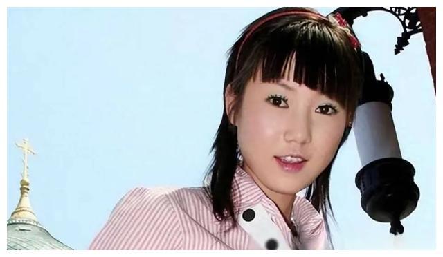 “最美裸模”张筱雨，22岁就拍了21套私密写真，40岁仍孤身