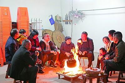 众人“商量”出好日子