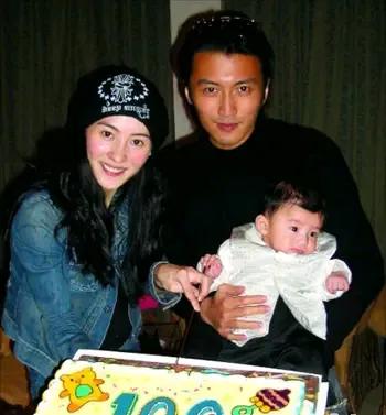 谢霆锋张柏芝复婚风波再起，真相朴朔迷离