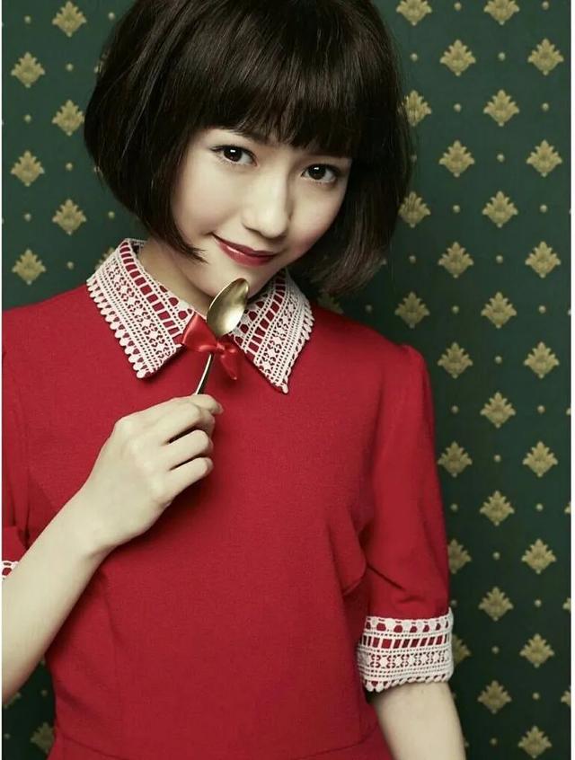 前AKB48成员渡边麻友退出演艺圈,出道13年零黑点