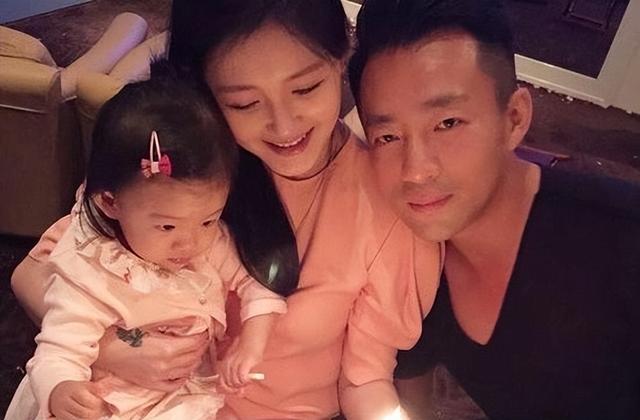 戚薇好友林子君力挺汪小菲张兰, “怒斥”S一家，硬刚网友