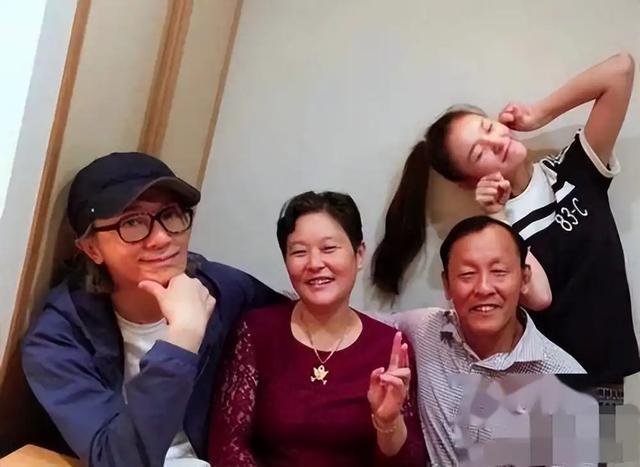 林允：每段爱情都危险，港媒曾报：林允为满足周星驰停经四个月