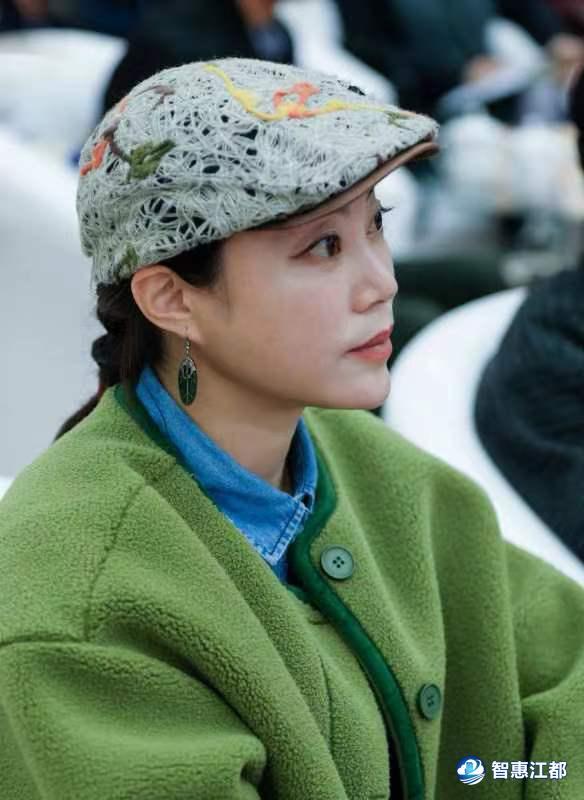 江都籍女作家汤成难荣获“人民文学奖”