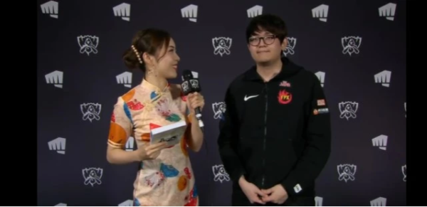 英雄联盟S9小组赛：FPX头名出线，首次晋级八强