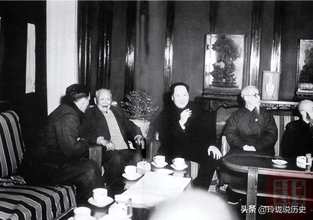 1949年开国大典,“洪门大佬”为何能登楼观礼?周总理为他主持葬礼
