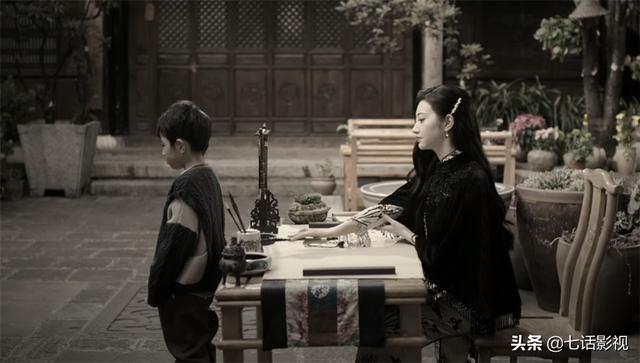 从沈银灯之死来看《司藤》与原著的区别，司藤的五件事有了变化