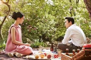 人间中毒激情戏(韩国大尺度三级片“人间中毒”禁忌之恋,下属妻子成情人)