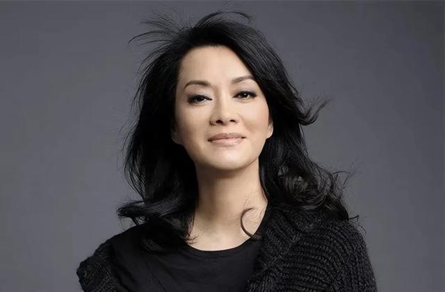 60岁“无人敢惹”的毛阿敏，终于“跌落神坛”了？