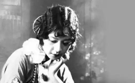 中国电影史上的首位女演员一严珊珊