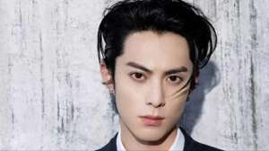 超次元偶像王鹤棣(红了就飘了？王鹤棣开演唱会割粉丝韭菜，票打折都卖不出去)