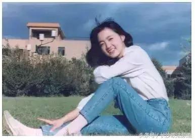 央视“冻龄女神”引发集体回忆杀！23年你都老了，她容颜依旧