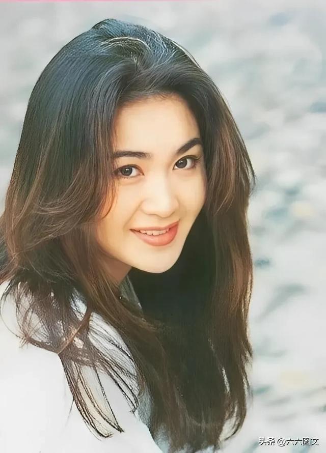 温碧霞∶年轻漂亮VS成熟韵味，当年我们追过的“妖精”女神