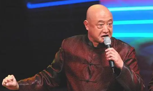 陈寒柏：指责郭德纲欺师灭祖，辱骂北京足球队，认5个干爹当靠山