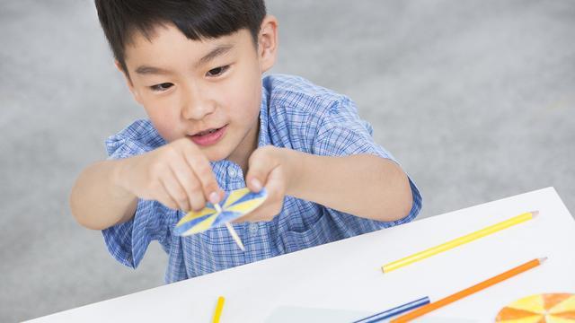 3个“笨方法”,就能培养出动手能力超棒的孩子,家长们不妨试试