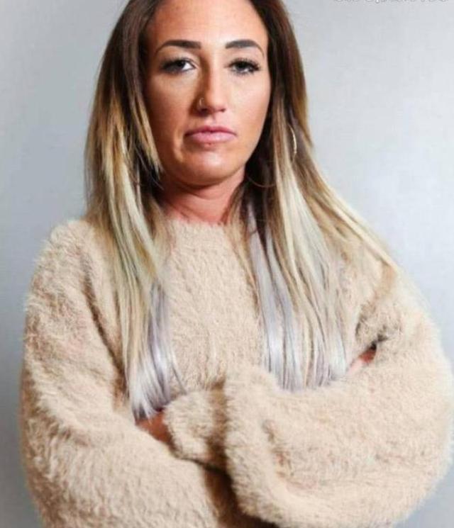 自称是全英国最孤独的女性,多年没有朋友,并且好几个星期不说话