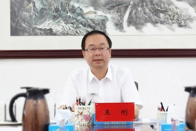 王刚任宁夏回族自治区党委政法委书记