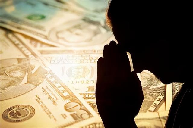 捞女和捞男，到底哪个更离谱？如何才能树立正确感情价值观？